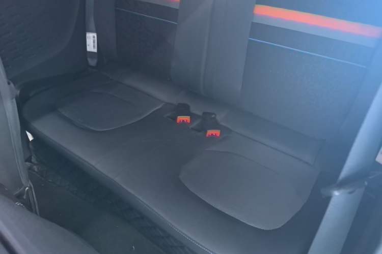 Used Wuling Hongguang MINIEV 2021 Macaron Premium Model – Lithium Iron Phosphate Left Rear Seat