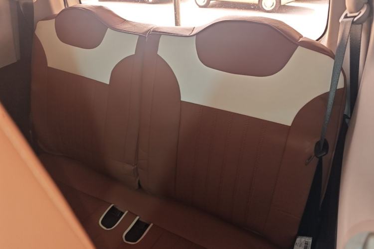 Used Wuling Hongguang MINIEV 2021 Macaron Fashion Model Lithium Iron Phosphate Left Rear Seat