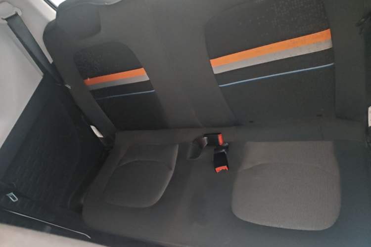 Used Wuling Hongguang MINIEV 2021 Macaron Fashion Edition Lithium-Ion Battery Left Rear Seat