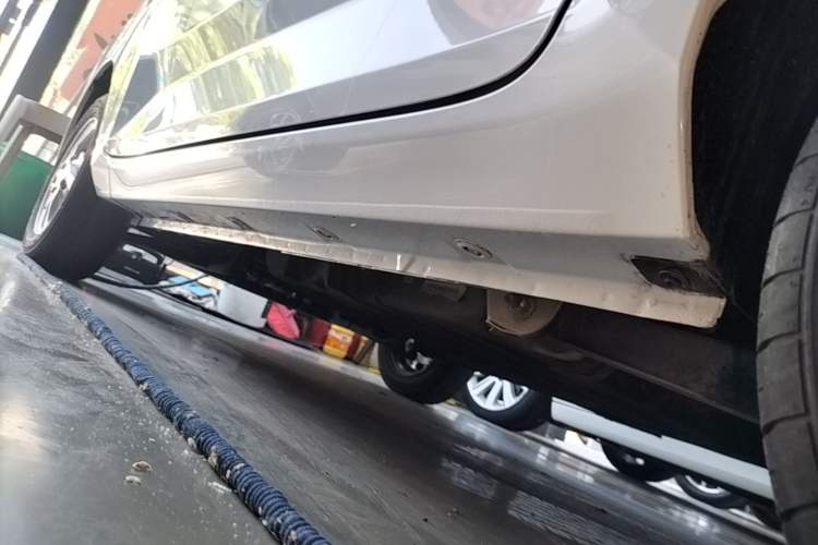Used Wuling Hongguang MINIEV 2021 Macaron Premium Model – Lithium Iron Phosphate Left Side Sill