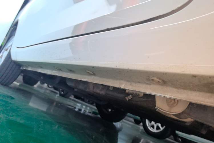 Used Wuling Hongguang MINIEV 2021 Macaron Premium Model – Lithium Iron Phosphate Left Side Sill