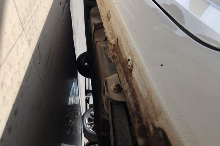 Used Wuling Hongguang MINIEV 2021 Macaron Premium Model – Lithium Iron Phosphate Left Side Sill