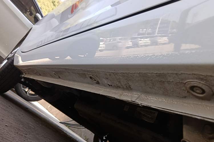 Used Wuling Hongguang MINIEV 2021 Macaron Fashion Edition Lithium-Ion Battery Left Side Sill