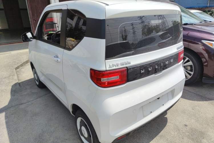 Used Wuling Hongguang MINIEV 2021 Macaron Sandwich Model 120 km Lithium NMC Rear Left 45 Deg