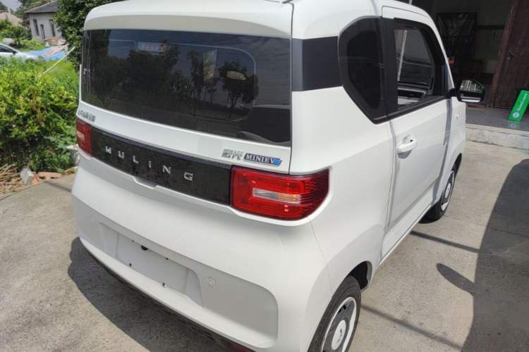 Used Wuling Hongguang MINIEV 2021 Macaron Sandwich Model 120 km Lithium NMC Rear Right 45 Deg