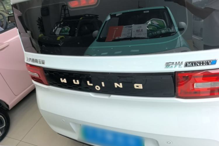 Used Wuling Hongguang MINIEV 2021 Macaron Fashion Model Lithium Iron Phosphate Rear