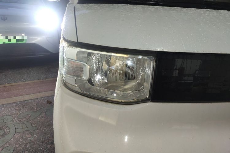 Used Wuling Hongguang MINIEV 2021 Macaron Fashion Edition Lithium-Ion Battery Right Front Headlight