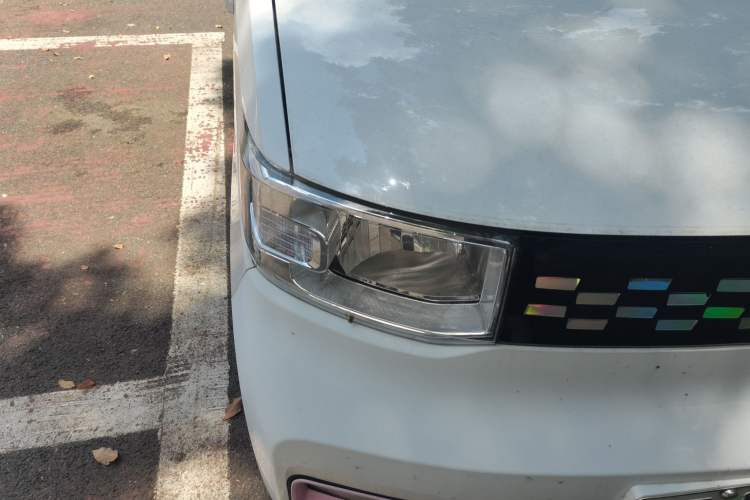 Used Wuling Hongguang MINIEV 2021 Macaron Fashion Edition Lithium-Ion Battery Right Front Headlight