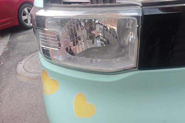 Used Wuling Hongguang MINIEV 2021 Macaron Fashion Edition Lithium-Ion Battery Right Front Headlight