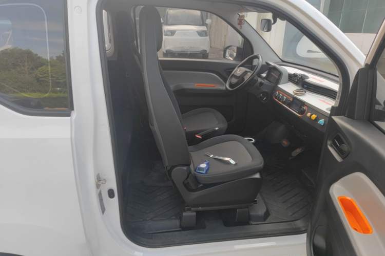 Used Wuling Hongguang MINIEV 2021 Macaron Premium Model – Lithium Iron Phosphate Right Front Seat
