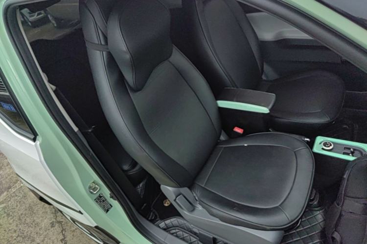 Used Wuling Hongguang MINIEV 2021 Macaron Fashion Edition Lithium-Ion Battery Right Front Seat