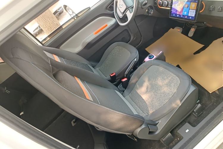 Used Wuling Hongguang MINIEV 2021 Macaron Fashion Model Lithium Iron Phosphate Right Front Seat