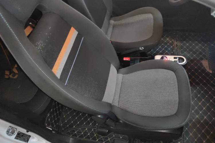 Used Wuling Hongguang MINIEV 2021 Macaron Premium Model – Lithium Iron Phosphate Right Front Seat