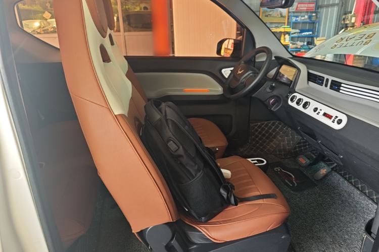 Used Wuling Hongguang MINIEV 2021 Macaron Fashion Model Lithium Iron Phosphate Right Front Seat