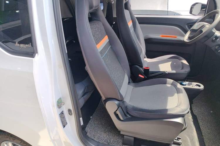Used Wuling Hongguang MINIEV 2021 Macaron Premium Model – Lithium Iron Phosphate Right Front Seat