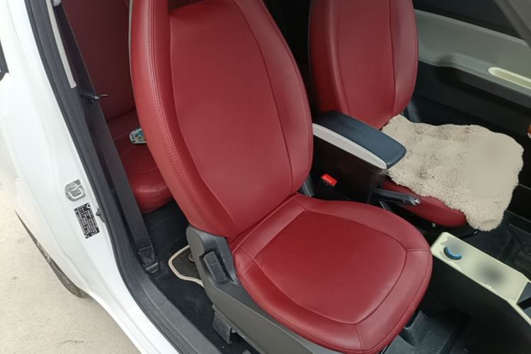 Used Wuling Hongguang MINIEV 2021 Macaron Fashion Model Lithium Iron Phosphate Right Front Seat