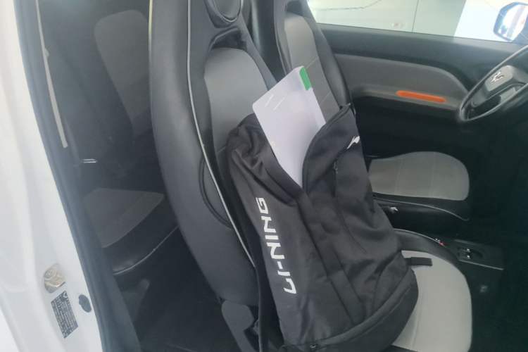 Used Wuling Hongguang MINIEV 2021 Macaron Fashion Model Lithium Iron Phosphate Right Front Seat
