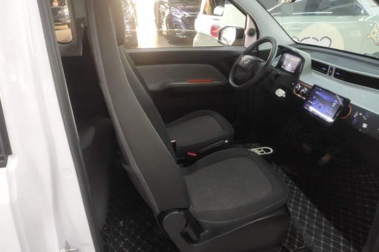 Used Wuling Hongguang MINIEV 2021 Macaron Premium Model – Lithium Iron Phosphate Right Front Seat