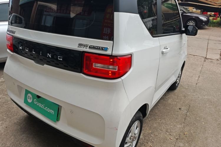 Used Wuling Hongguang MINIEV 2021 Macaron Fashion Edition Lithium-Ion Battery Right Rear Taillight