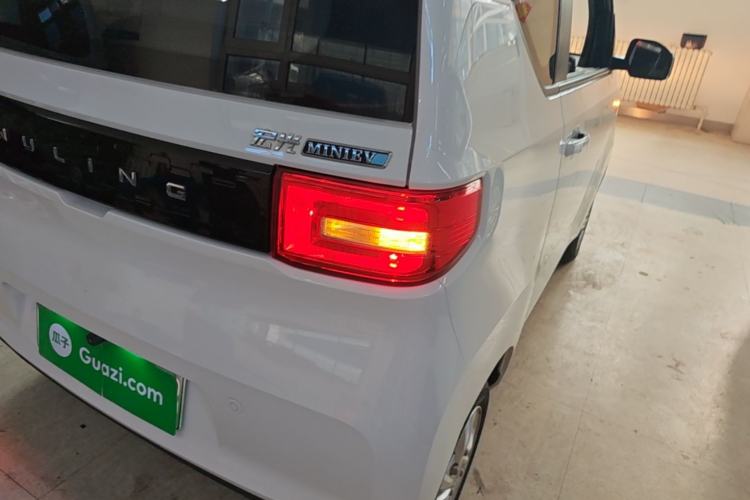 Used Wuling Hongguang MINIEV 2021 Macaron Premium Model – Lithium Iron Phosphate Right Rear Taillight