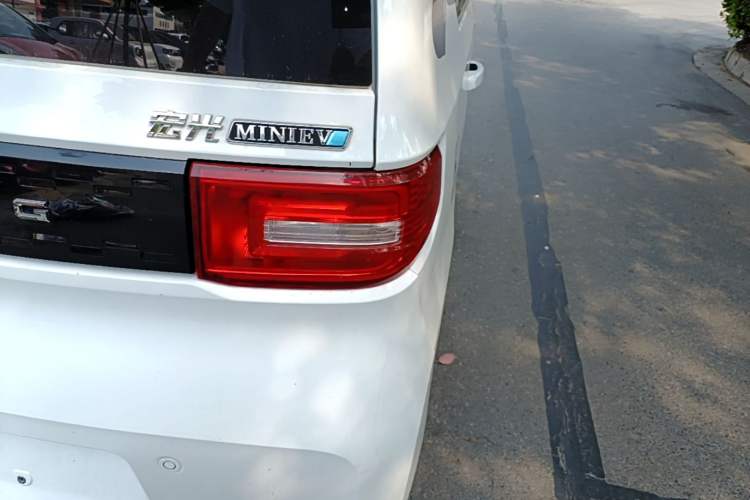 Used Wuling Hongguang MINIEV 2021 Macaron Fashion Model Lithium Iron Phosphate Right Rear Taillight