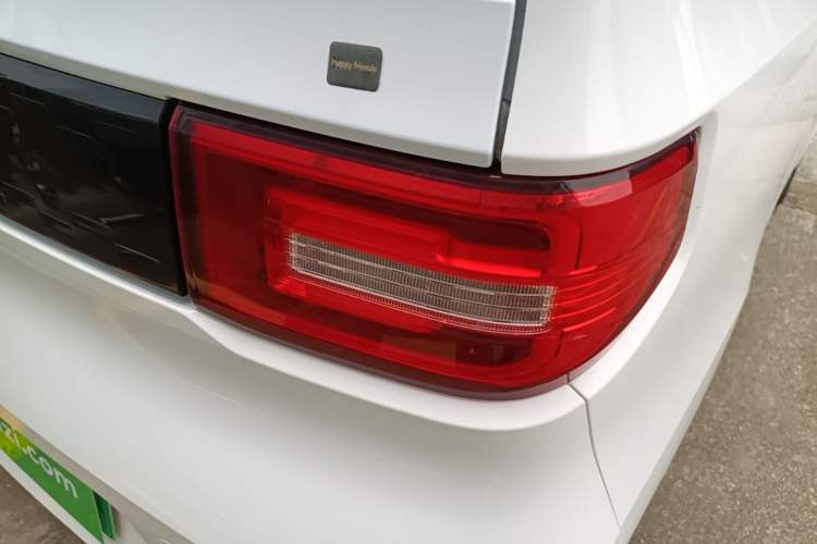 Used Wuling Hongguang MINIEV 2021 Macaron Premium Model – Lithium Iron Phosphate Right Rear Taillight