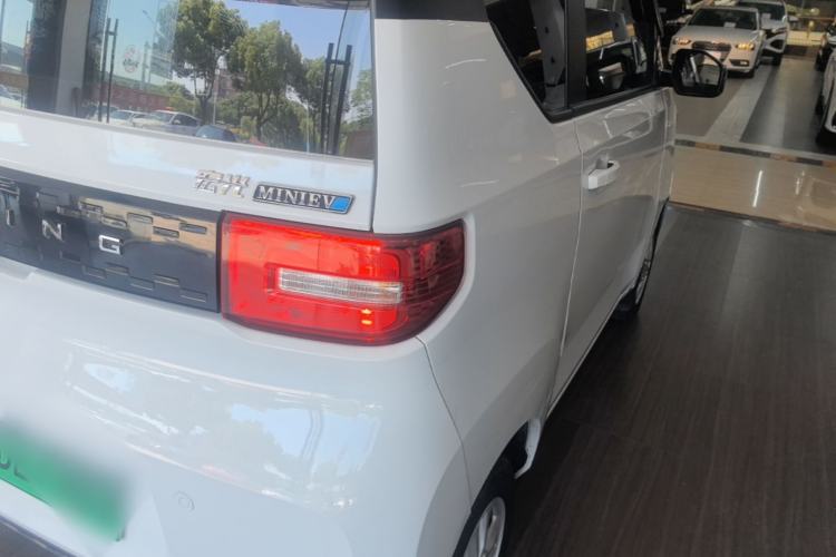Used Wuling Hongguang MINIEV 2021 Macaron Fashion Model Lithium Iron Phosphate Right Rear Taillight