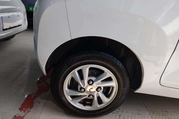 Used Wuling Hongguang MINIEV 2021 Macaron Premium Model – Lithium Iron Phosphate Right Rear Wheel Hub