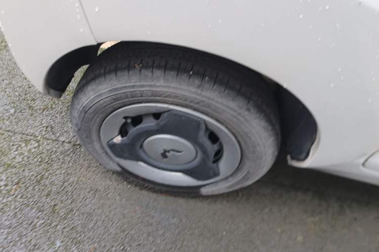 Used Wuling Hongguang MINIEV 2021 Macaron Premium Model – Lithium Iron Phosphate Right Rear Wheel Hub