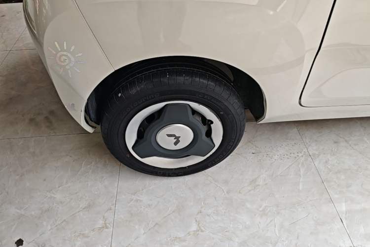 Used Wuling Hongguang MINIEV 2021 Macaron Premium Model – Lithium Iron Phosphate Right Rear Wheel Hub