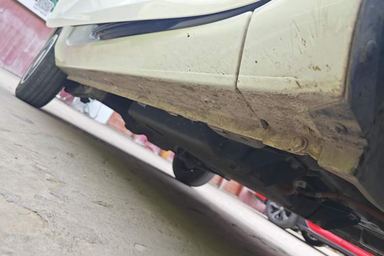 Used Wuling Hongguang MINIEV 2021 Macaron Fashion Edition Lithium-Ion Battery Right Side Sill