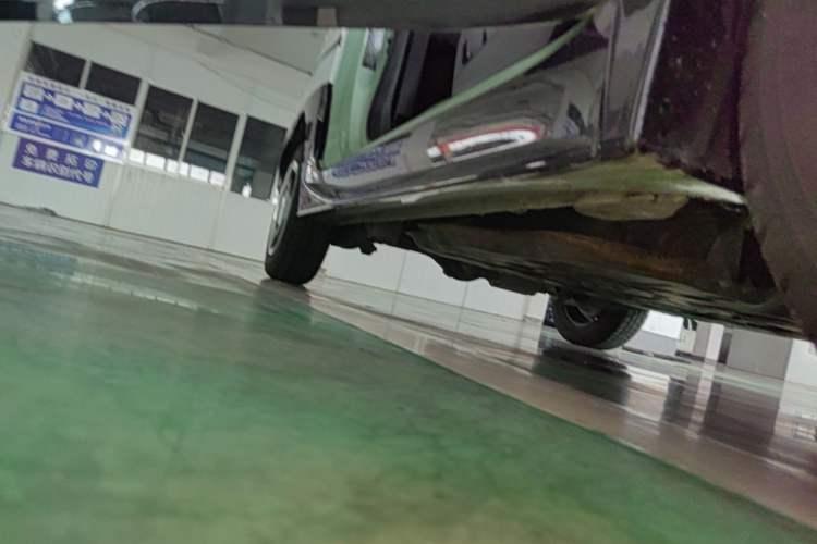 Used Wuling Hongguang MINIEV 2021 Macaron Fashion Edition Lithium-Ion Battery Right Side Sill