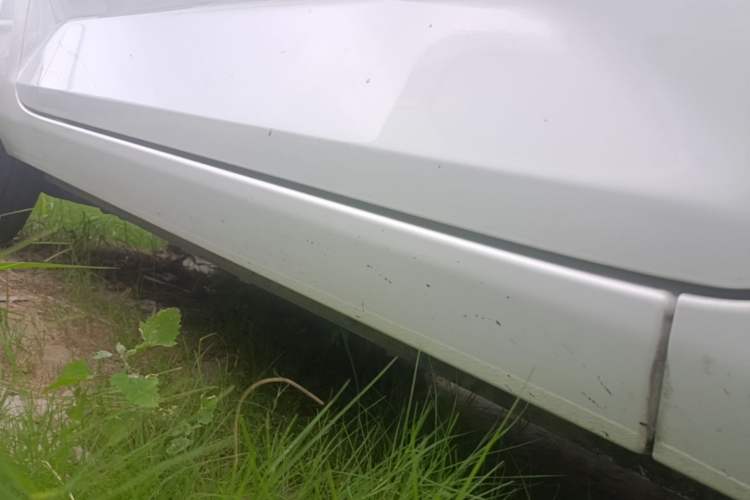 Used Wuling Hongguang MINIEV 2021 Macaron Fashion Edition Lithium-Ion Battery Right Side Sill