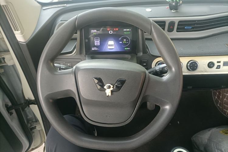 Used Wuling Hongguang MINIEV 2021 Macaron Premium Model – Lithium-NMC Steering Wheel