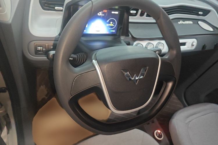 Used Wuling Hongguang MINIEV 2021 Macaron Premium Model – Lithium Iron Phosphate Steering Wheel