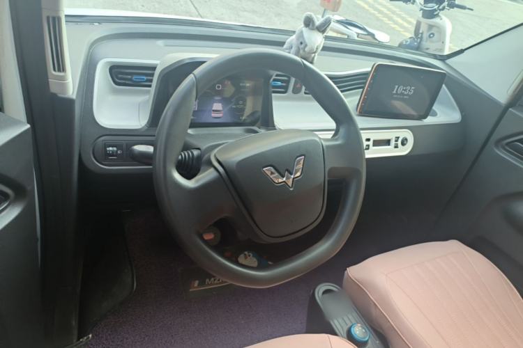 Used Wuling Hongguang MINIEV 2021 Macaron Premium Model – Lithium Iron Phosphate Steering Wheel