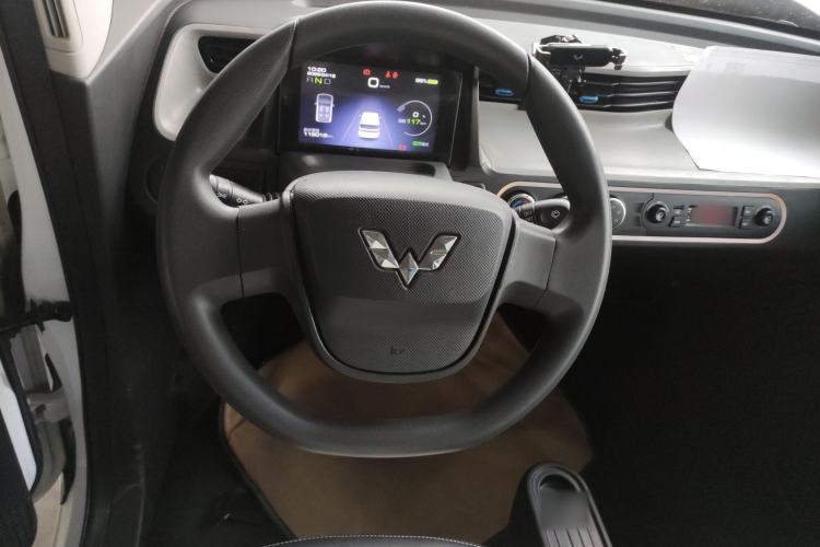 Used Wuling Hongguang MINIEV 2021 Macaron Fashion Model Lithium Iron Phosphate Steering Wheel