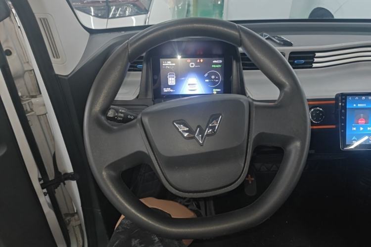 Used Wuling Hongguang MINIEV 2021 Macaron Premium Model – Lithium Iron Phosphate Steering Wheel