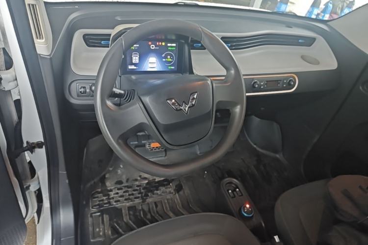Used Wuling Hongguang MINIEV 2021 Macaron Fashion Edition Lithium-Ion Battery Steering Wheel