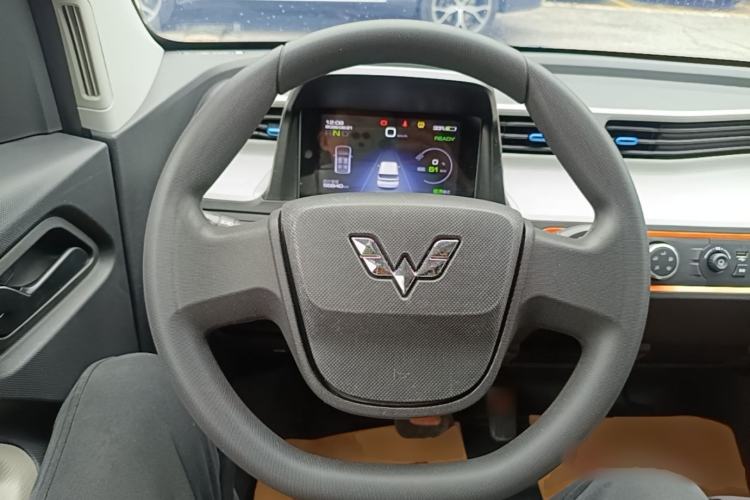 Used Wuling Hongguang MINIEV 2021 Macaron Premium Model – Lithium Iron Phosphate Steering Wheel