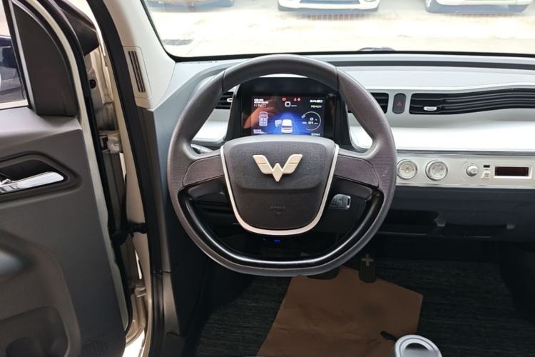 Used Wuling Hongguang MINIEV 2021 Macaron Premium Model – Lithium Iron Phosphate Steering Wheel