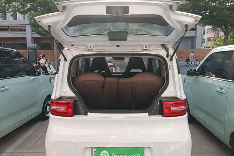 Used Wuling Hongguang MINIEV 2021 Macaron Fashion Model Lithium Iron Phosphate Trunk