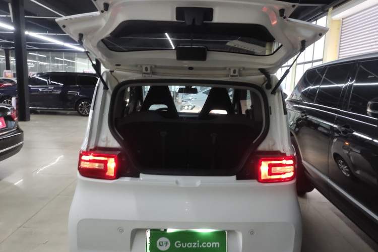 Used Wuling Hongguang MINIEV 2021 Macaron Premium Model – Lithium Iron Phosphate Trunk