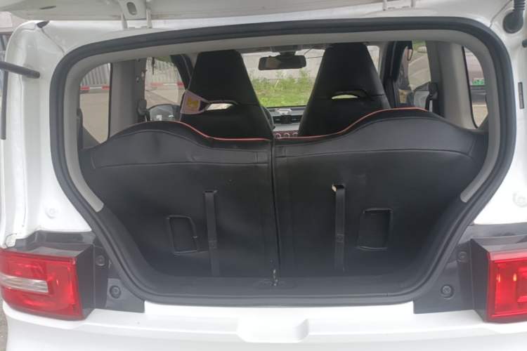 Used Wuling Hongguang MINIEV 2021 Macaron Fashion Edition Lithium-Ion Battery Trunk