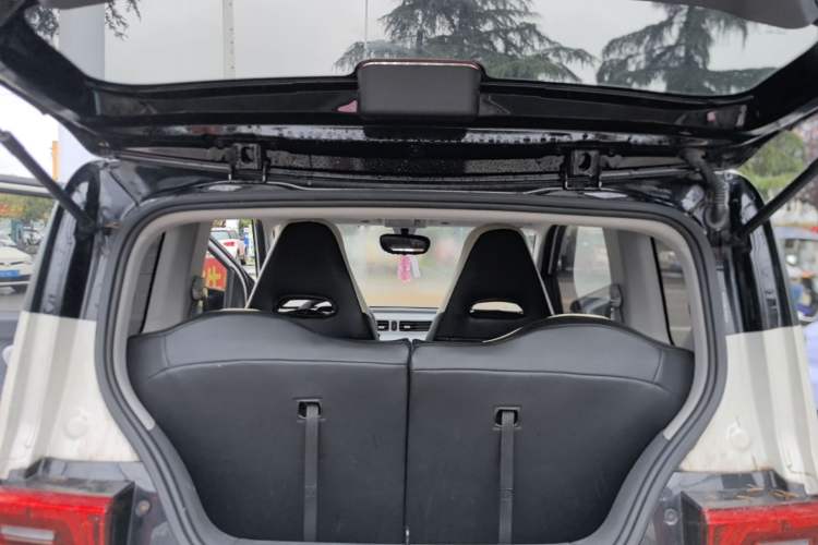 Used Wuling Hongguang MINIEV 2021 Macaron Premium Model – Lithium Iron Phosphate Trunk