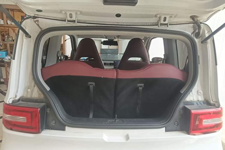 Used Wuling Hongguang MINIEV 2021 Macaron Fashion Edition Lithium-Ion Battery Trunk