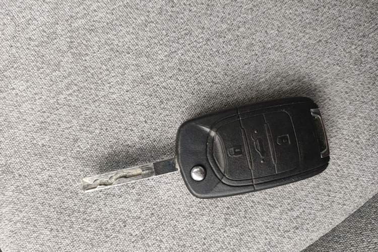Used Wuling Hongguang MINIEV 2021 Macaron Premium Model – Lithium-NMC Vehicle Key
