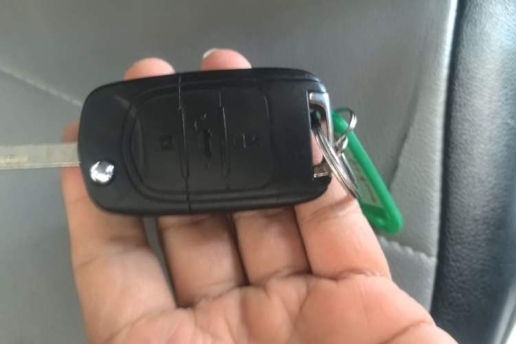 Used Wuling Hongguang MINIEV 2021 Macaron Fashion Model Lithium Iron Phosphate Vehicle Key