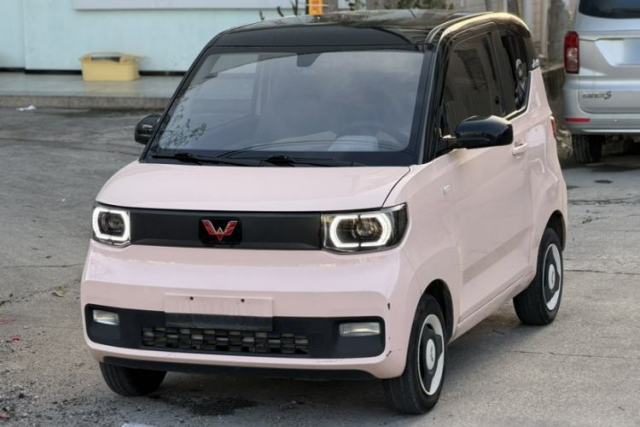 Used Wuling Hongguang MINIEV 2021 Macaron Premium Model – Lithium Iron Phosphate