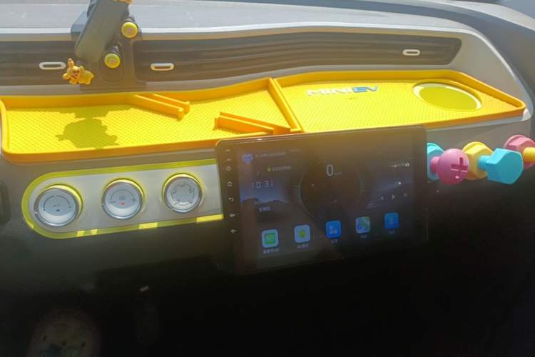 Used Wuling Hongguang MINIEV 2021 Macaron Premium Model – Lithium-NMC Audio And AC Panel